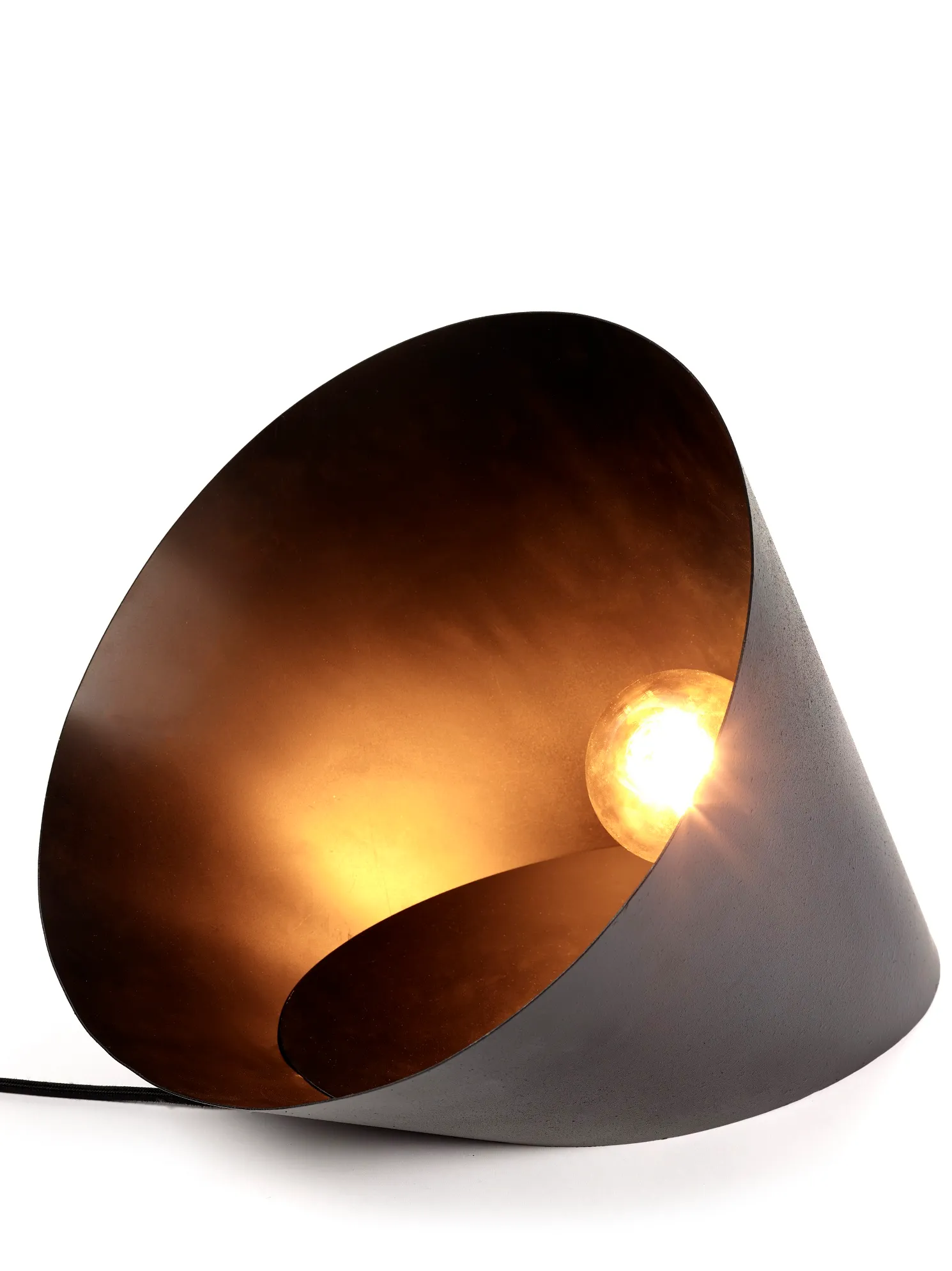 Lampada da terra Collare nero L 43 P 40 H 38 cm di Felix Roobrouck